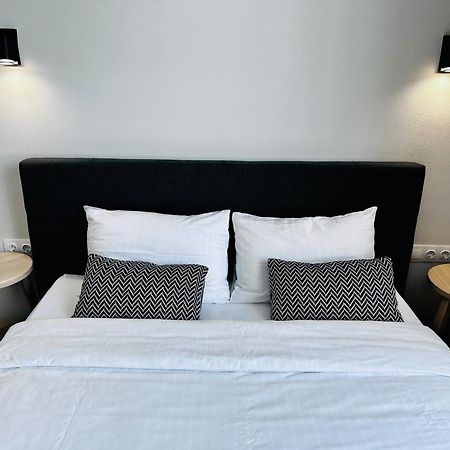 Hotel Gallery 21 Львов Экстерьер фото