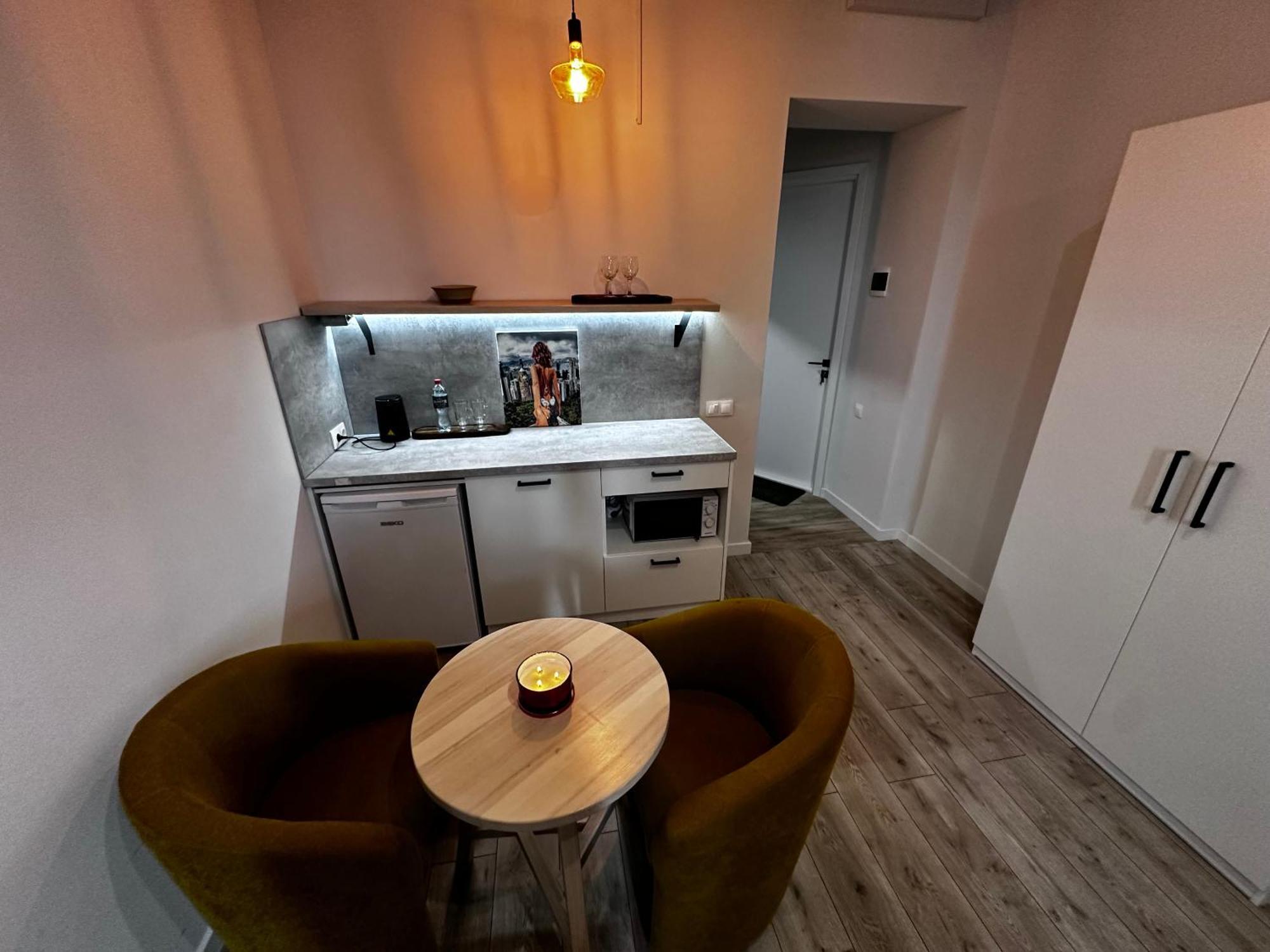 Hotel Gallery 21 Львов Экстерьер фото